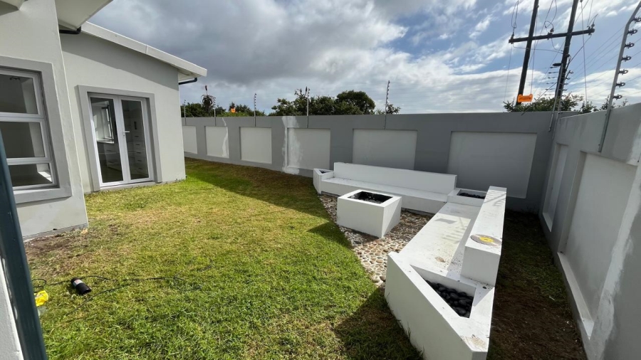 3 Bedroom Property for Sale in Aston Bay Eastern Cape